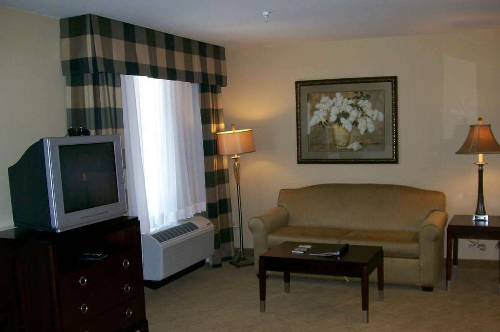ホームウッド スイーツ バイ ヒルトン アルバカーキ エアポート ホテル 部屋 写真